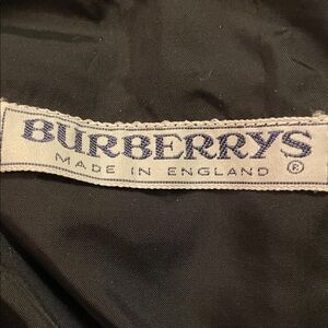 Women’s Vintage Burberry’s 100% Wool Herringbone Pattern Skirt Size 10